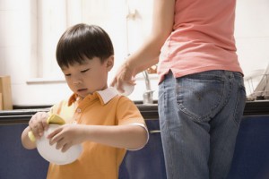 Dạy con tự lập, bỏ quên là hỏng!